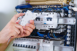 Électricité Maison, le professionnel à engager pour tous vos besoins en câblage à Combleux (45800)